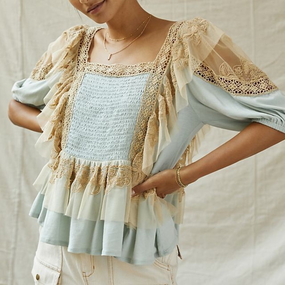 Anthropologie Ruffle Lace  Peplum Top Small - Picture 4 of 4